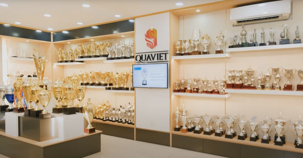 Cúp lưu niệm, cúp vinh danh Quà Việt